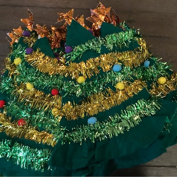 Fun Holiday Hats - Picture 2 of 7